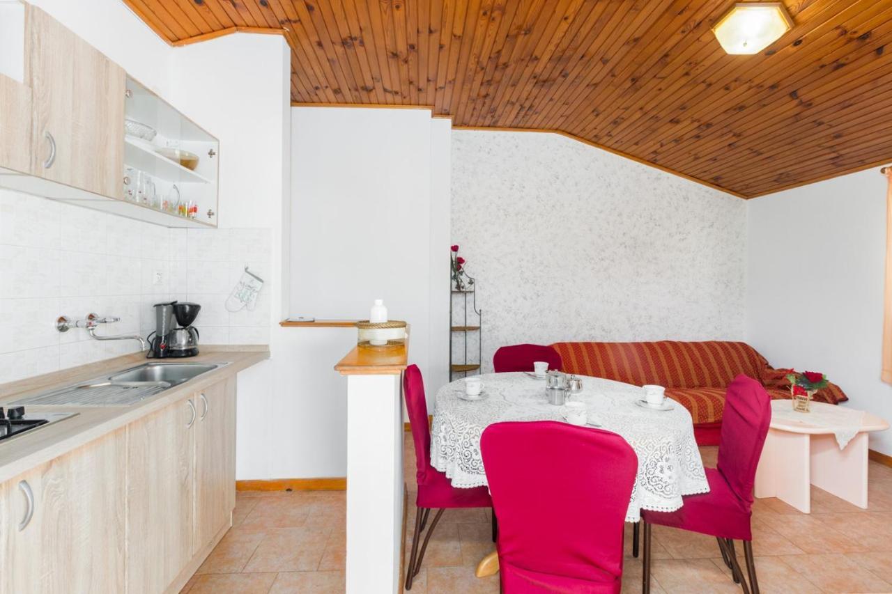 Apartman Ana Porec Bagian luar foto